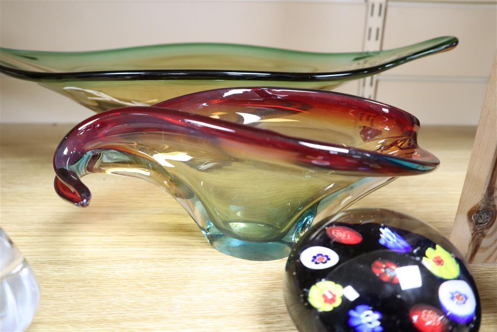 Five items of Art glass, including a clown flask and stopper,